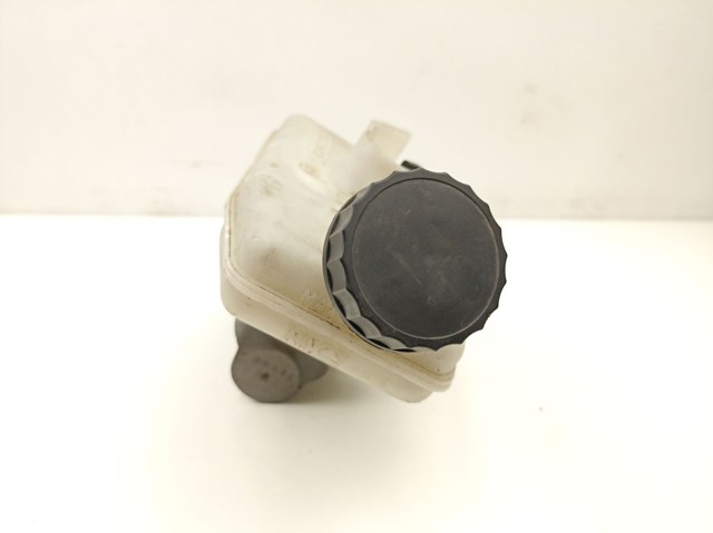 Cilindro maestro de frenos YC152K478BB FORD