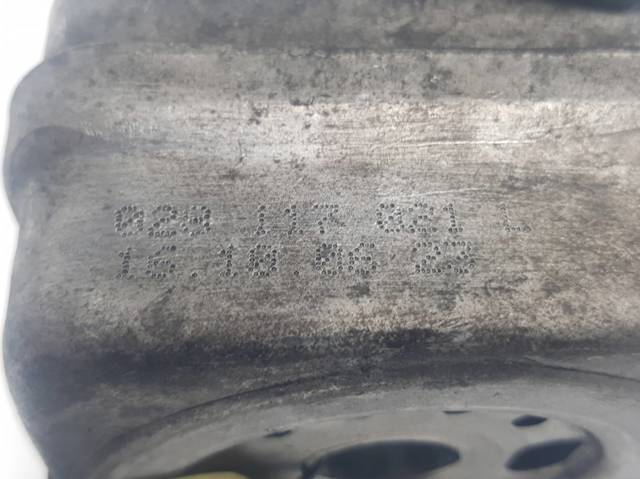 Radiador de aceite debajo del filtro 028117021 VAG