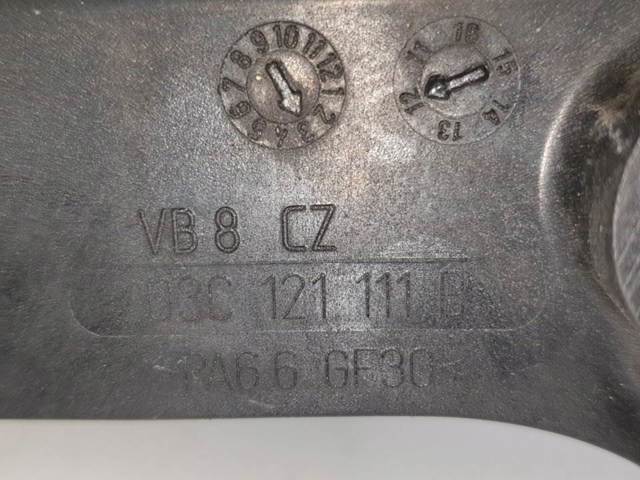 Caja termostato 03C121111B VAG