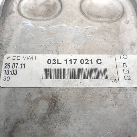 Radiador de aceite debajo del filtro 03L117021C VAG