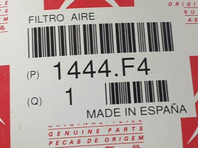 PEUGEOT 1444F4 Filtro de aire  en stock Salamanca