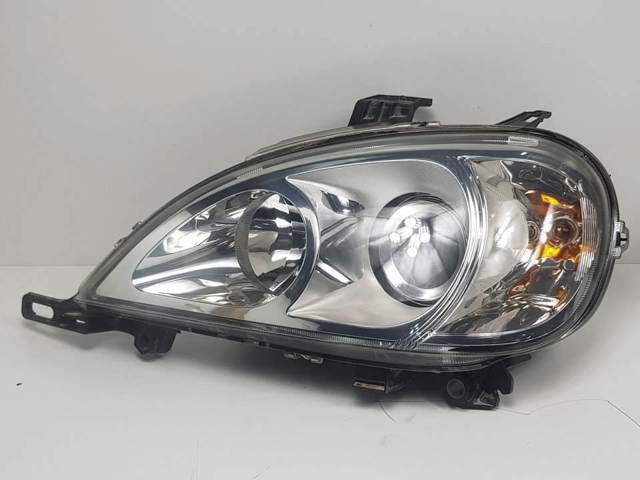 1638200749 Mercedes