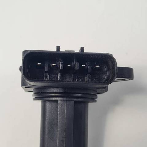 Comprar Sensor de flujo de masa de aire Mazda 323 VI BJ a bajo precio