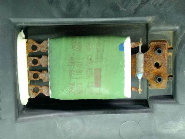 1J0819022A Resistencia del ventilador del habitáculo  comprar en Pontevedra