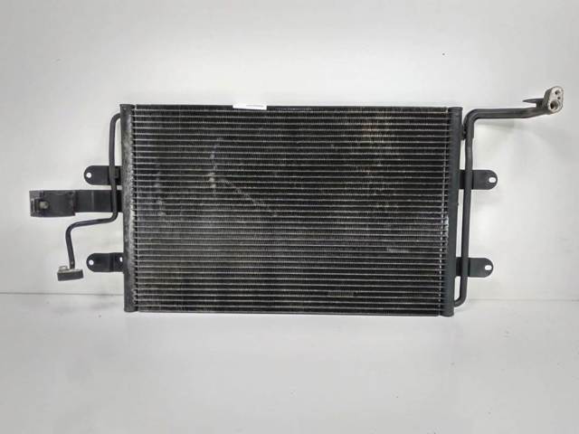 VAG 1J0820411D Condensador aire acondicionado  en stock Salamanca
