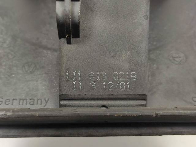 1J1819021B VAG