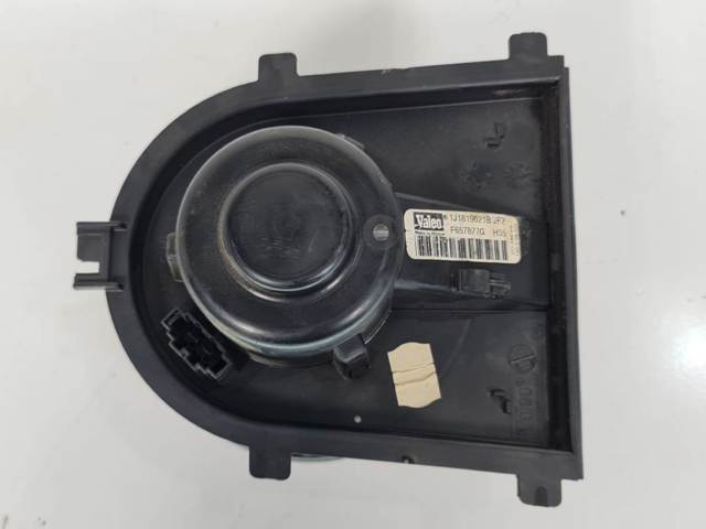 1J1819021B Motor del ventilador del calefactor  disponible Utrera