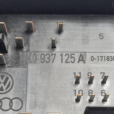 VAG 1K0937125A Caja de fusibles  comprar en Ponferrada