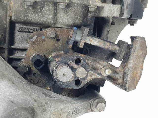1S7R7002ED Ford