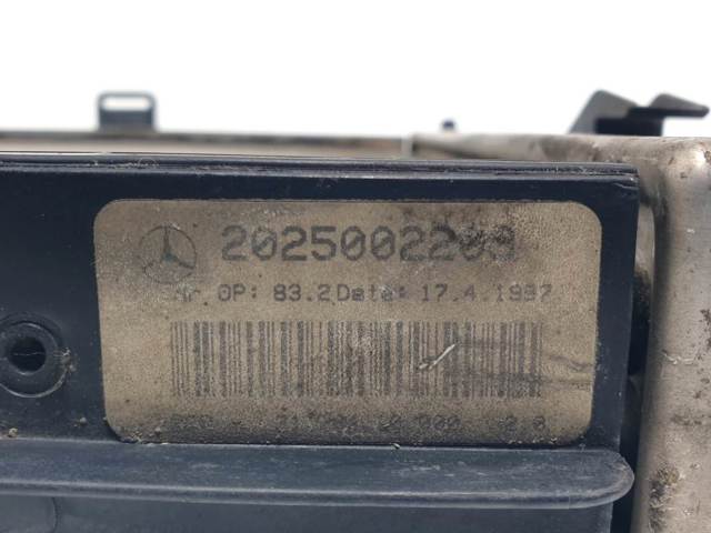Radiador de auto 2025002203 MERCEDES