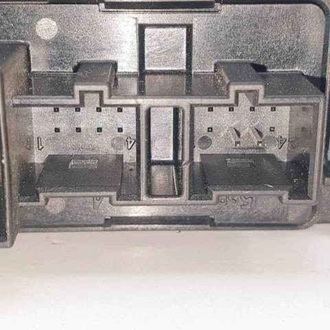 2038202185 MERCEDES Módulo de confort de la puerta trasera  en stock Gandía