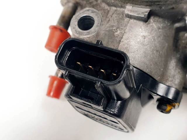 2203050160 TOYOTA Cuerpo de aceleración completo  disponible Vigo