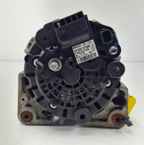 Alternador del motor 231003730R RENAULT