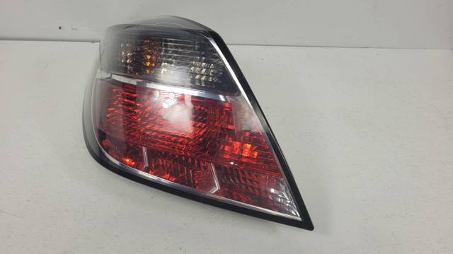 Piloto trasero izquierdo 24451832 OPEL