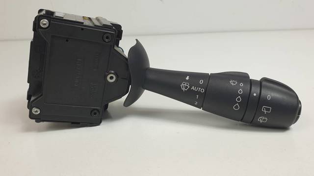 255675887R Renault (RVI)