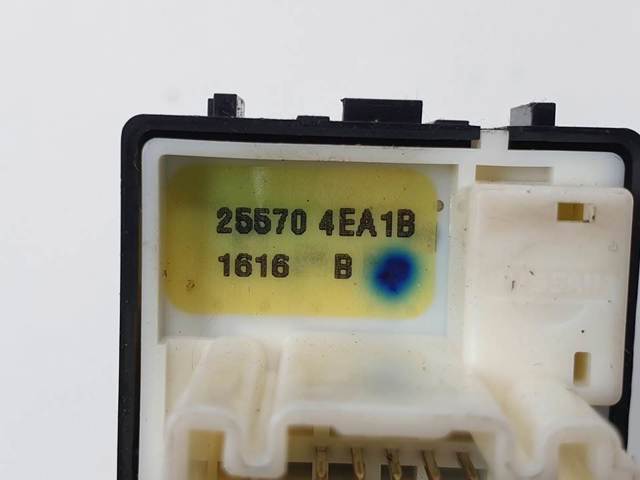 255704EA1B Nissan/Infiniti