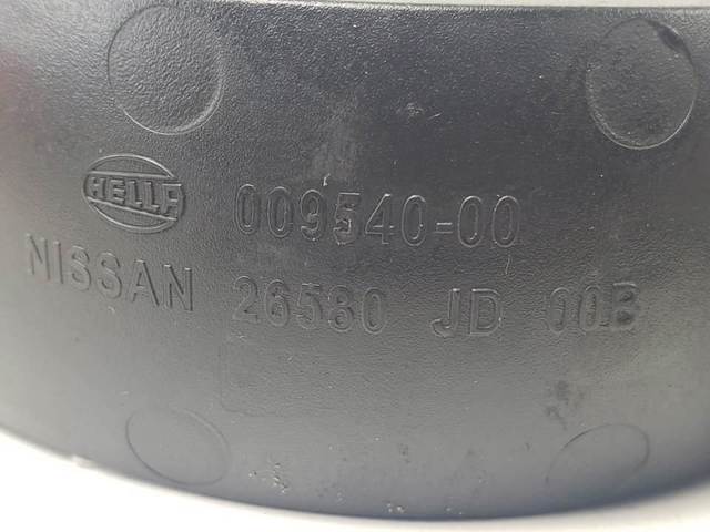 Luz antiniebla trasera 26580JD00B NISSAN