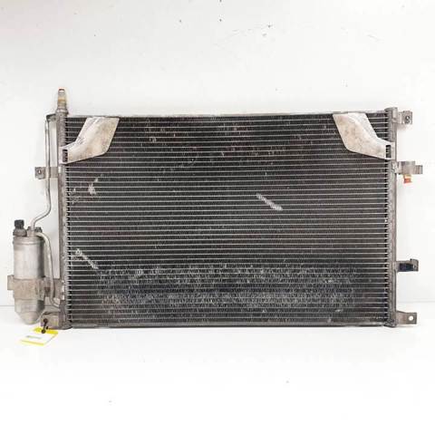 Condensador 30676414 VOLVO