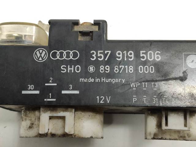 Regulador de velocidad del ventilador de refrigeración (unidad de control) 357919506 VAG