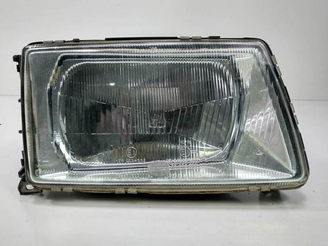 Luz derecha 443941030E VAG