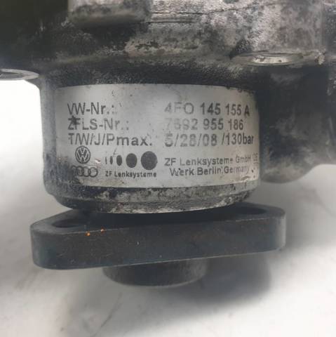 Bomba servodireccion 4F0145155A VAG