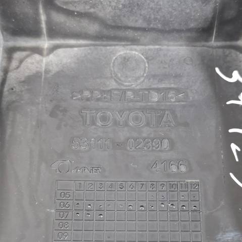 Calandra Toyota Auris  (2007-2013)