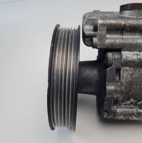678084804 BMW Bomba de dirección asistida  comprar en Lleida