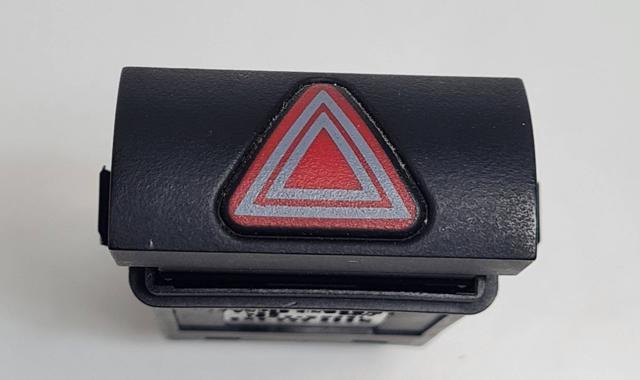 6K0953235 Boton de luz de emergencía  en stock Sabadell