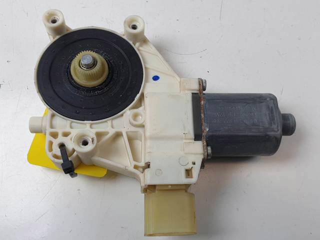 6M2114553B Ford
