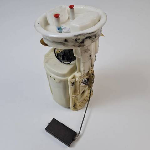 Bomba de gasolina Volkswagen Polo II (86C)