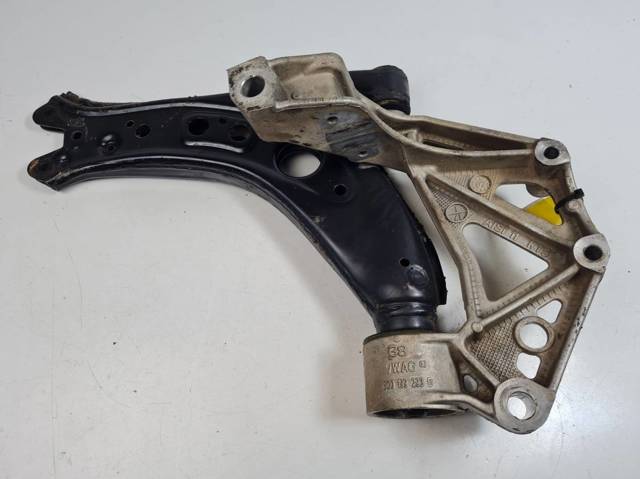 Brazo inferior izquierdo/derecho de suspensión delantera 6Q0407151E VAG