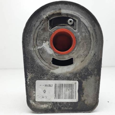 Radiador de aceite debajo del filtro 779744 RENAULT