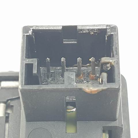 7L6959520 VAG