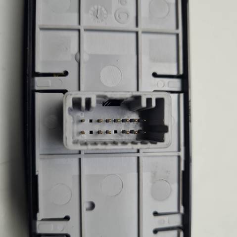 809610006R Renault (RVI)