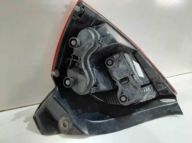 8200073236 RENAULT Piloto trasero izquierdo comprar Alcalá