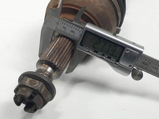 Semieje delantero derecho 8200198015 RENAULT