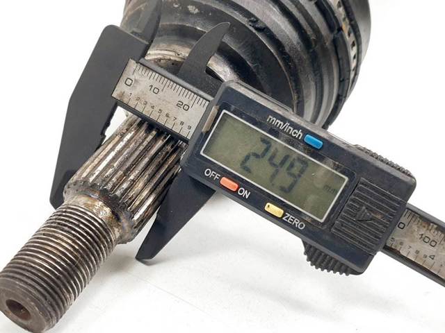 Semieje delantero derecho 8200264668 RENAULT