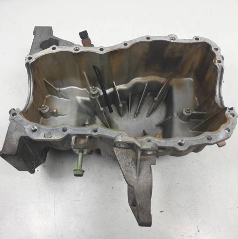Cárter de aceite del motor 8200318813 NISSAN