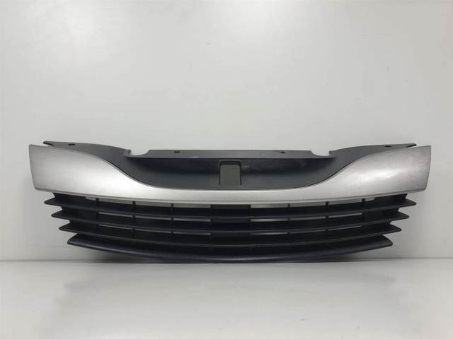 Rejilla de radiador 8200390126 RENAULT