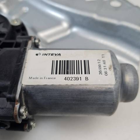 824702Y000 Hyundai/Kia