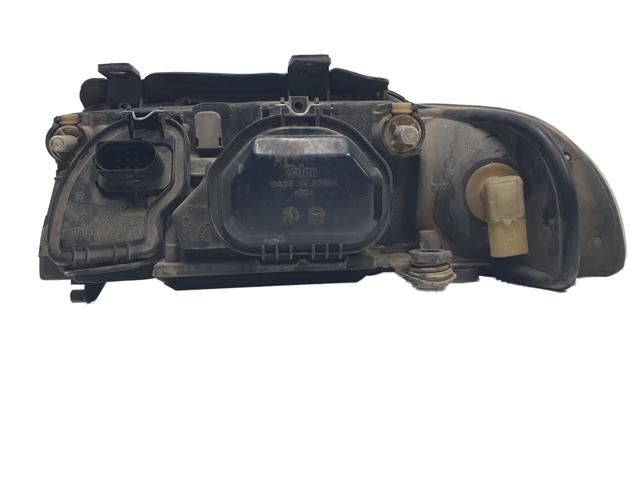 Faro delantero derecho Audi A4  (8D2)