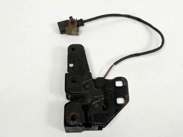 Cerradura de capó 8E0823509B VAG