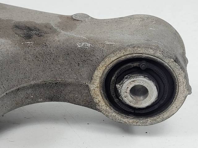 Brazo suspension trasero inferior izquierdo 8K0505311J VAG