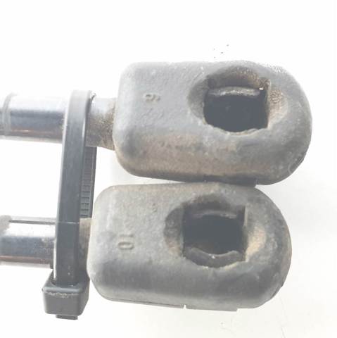 Amortiguadores de maletero 8K9827552B VAG