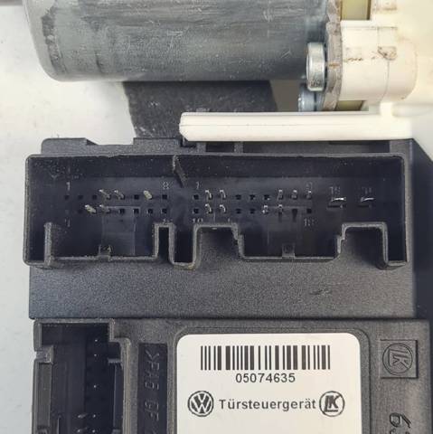 8P0959802E VAG