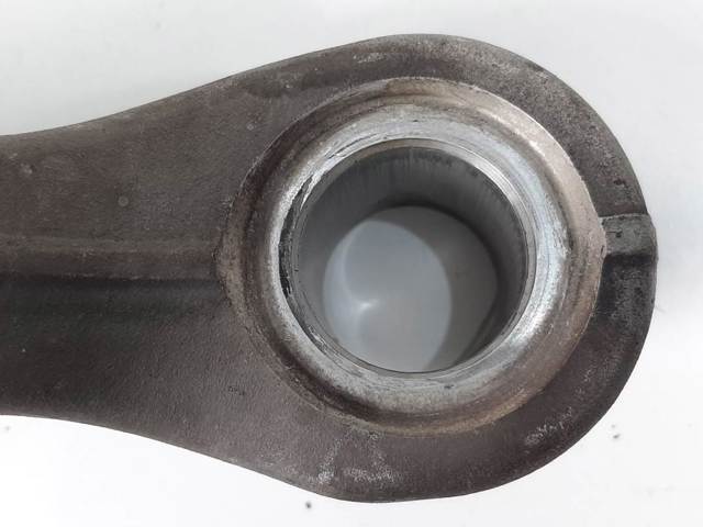 Brazo inferior derecho de la suspensión delantera 8W0407156A VAG