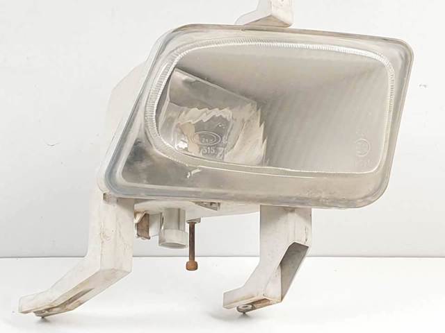 Luz antiniebla derecha 90464664 OPEL