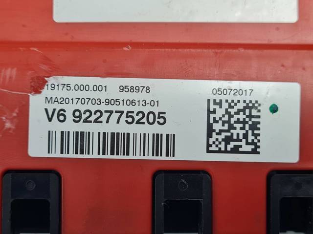 922775205 BMW