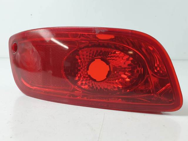 Luz antiniebla trasero izquierdo 924082B000 HYUNDAI