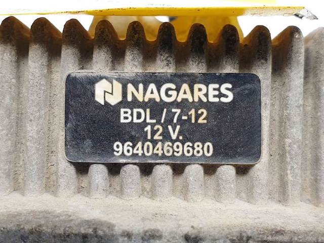 Relé de los calentadores para Dacia Duster HS
